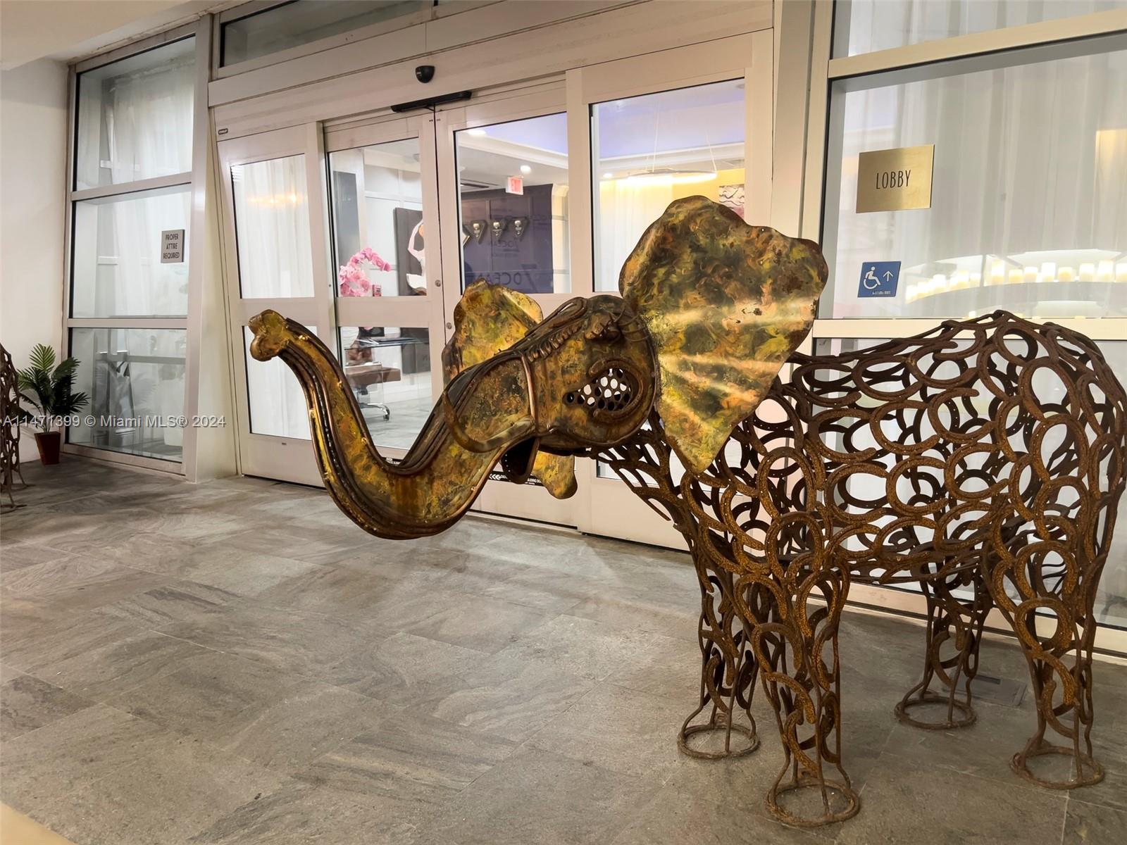 DE SOLEIL S BCH RESIDENTI - Residential Lease