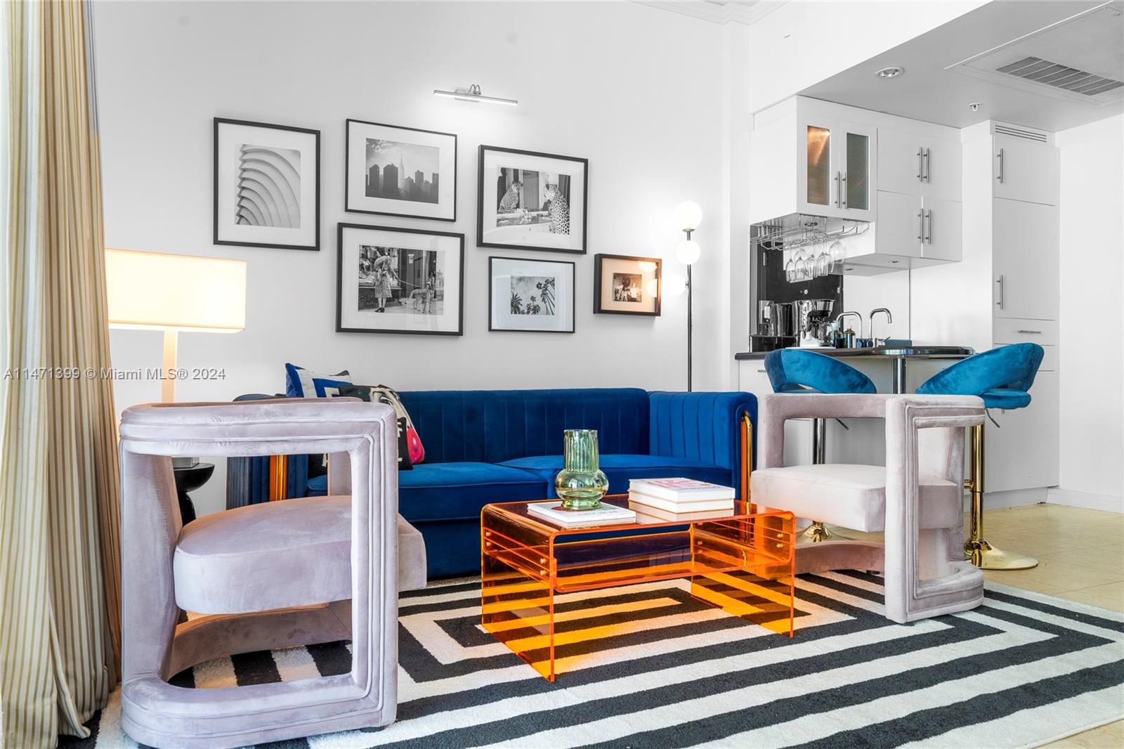 DE SOLEIL S BCH RESIDENTI - Residential Lease