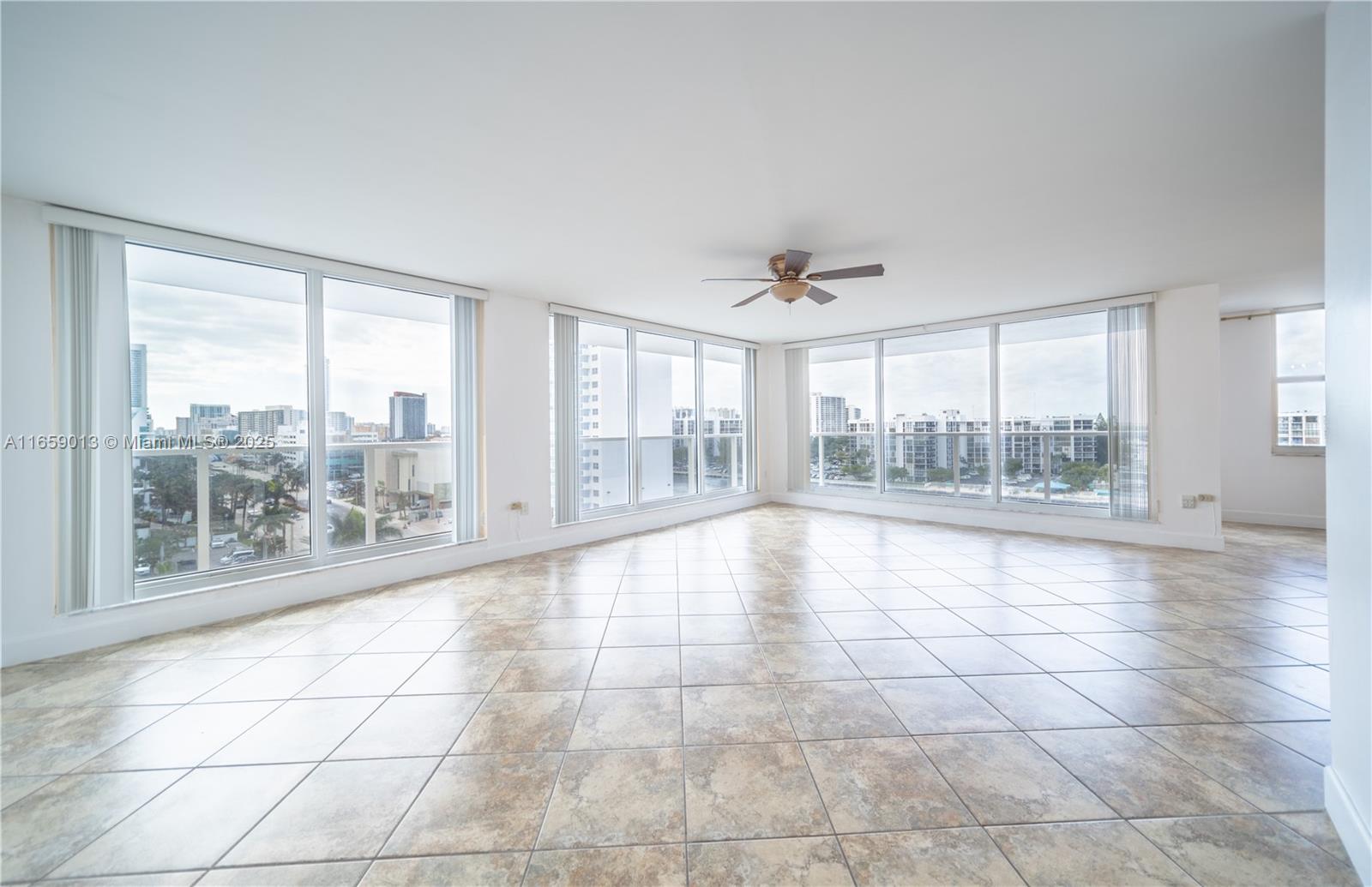 2751 S Ocean Dr 908N