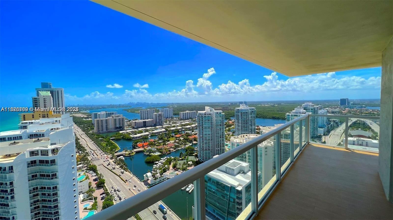 LA PERLA CONDO - Residential Lease