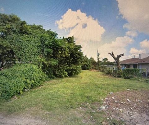 971 NE 5th Ave Homestead FL 33030