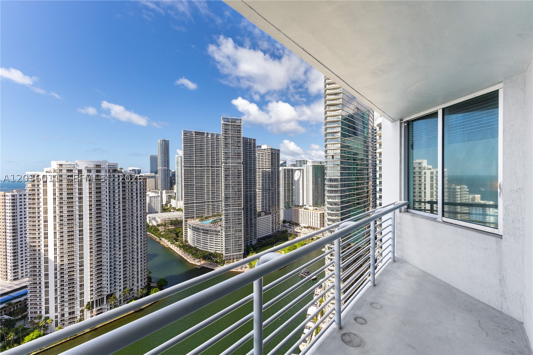 325 S Biscayne Blvd 4015