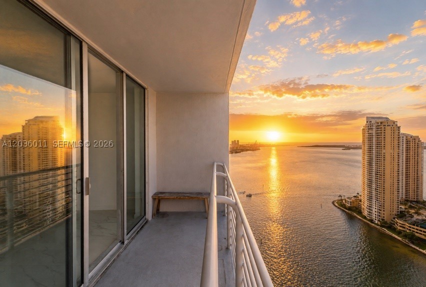 325 S Biscayne Blvd 4015 - Image 1