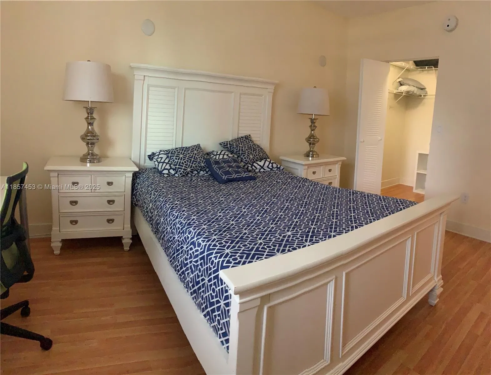 Miami, Florida 33131, United States, 1 Bedroom Bedrooms, ,1 BathroomBathrooms,Residential,Active,190059