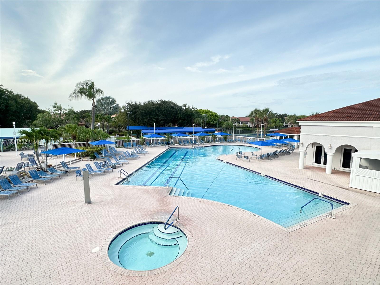 ILLUSTRE VILLAGE CONDO - Residential