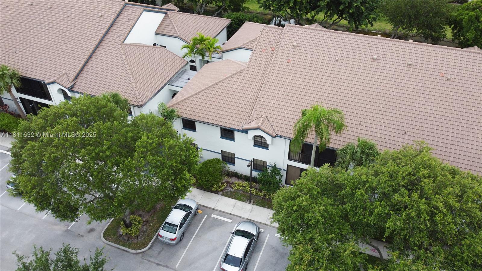 ILLUSTRE VILLAGE CONDO - Residential