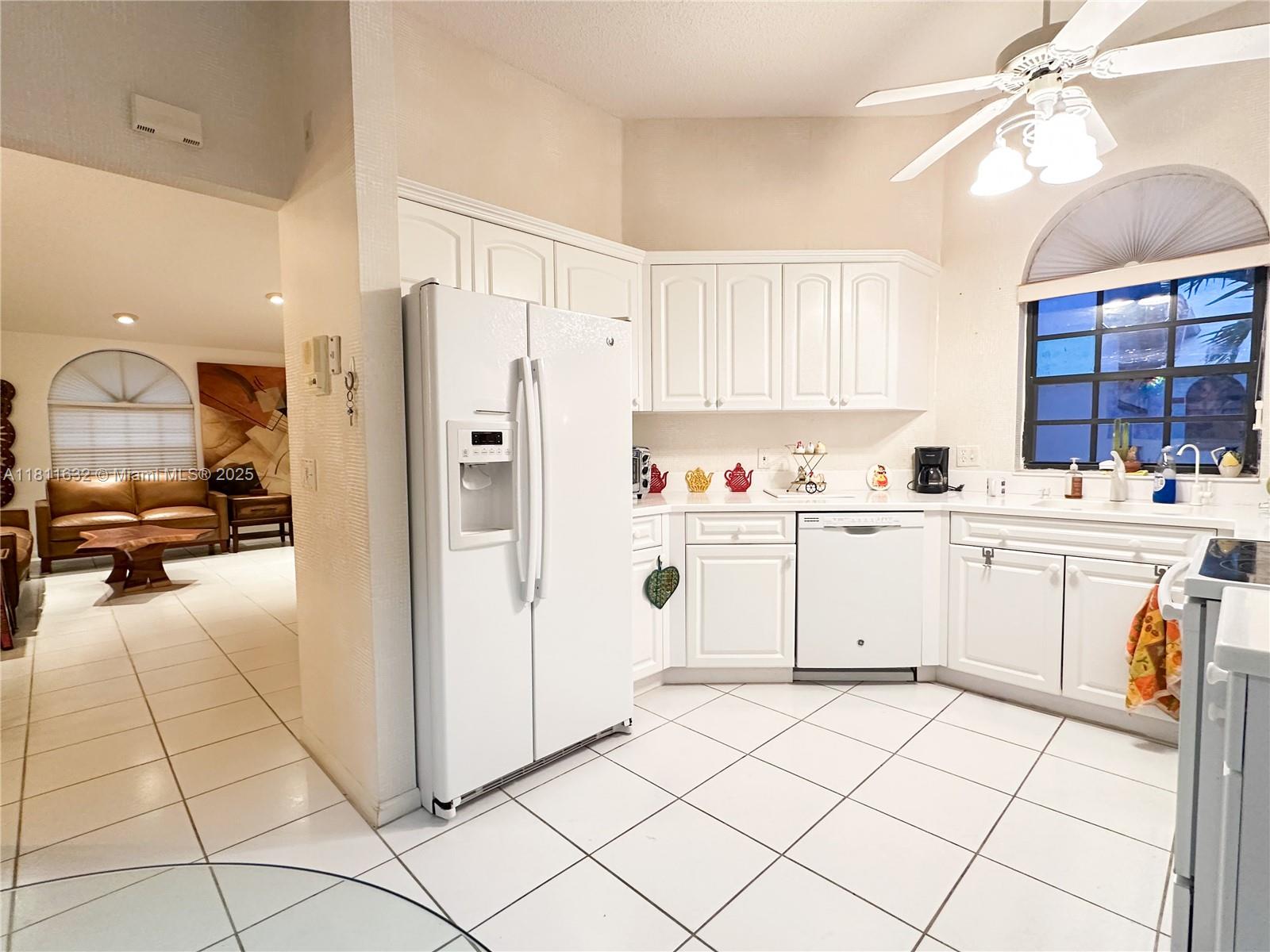 ILLUSTRE VILLAGE CONDO - Residential