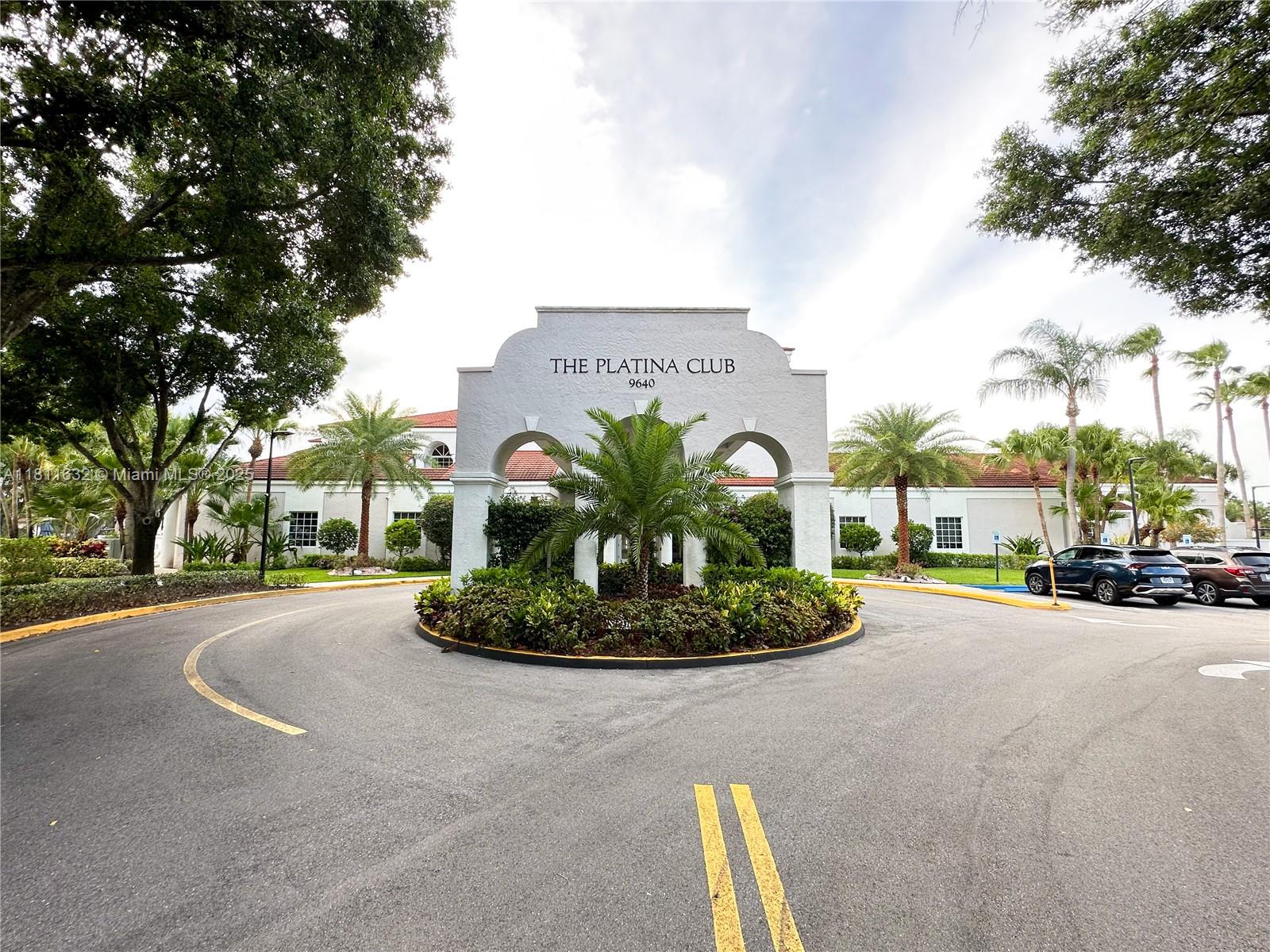 ILLUSTRE VILLAGE CONDO - Residential