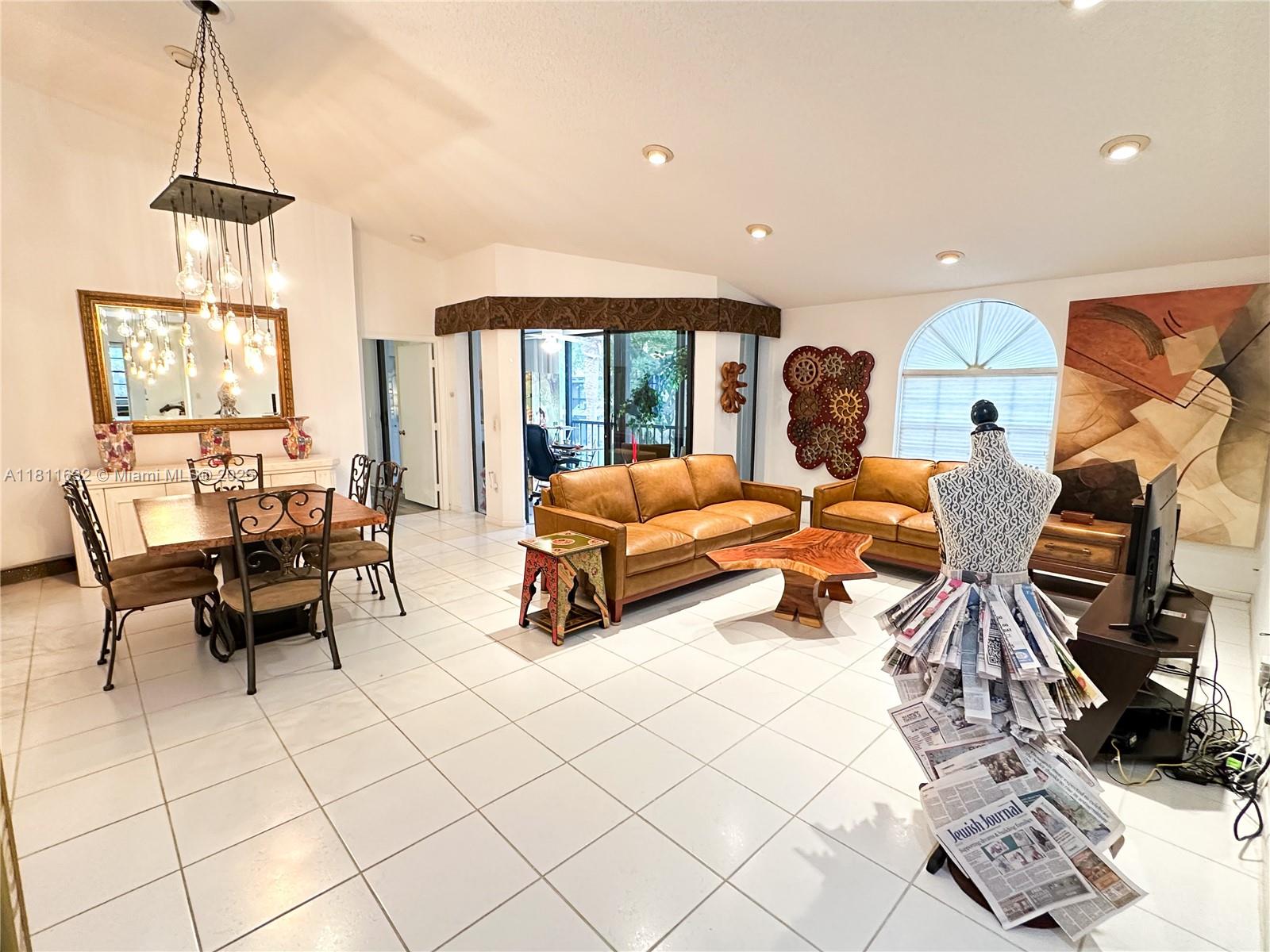 ILLUSTRE VILLAGE CONDO - Residential