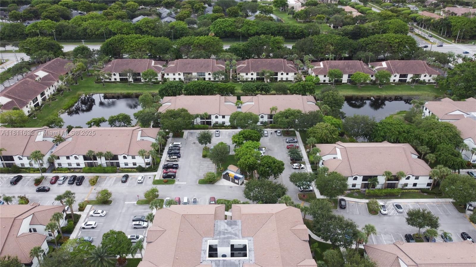ILLUSTRE VILLAGE CONDO - Residential