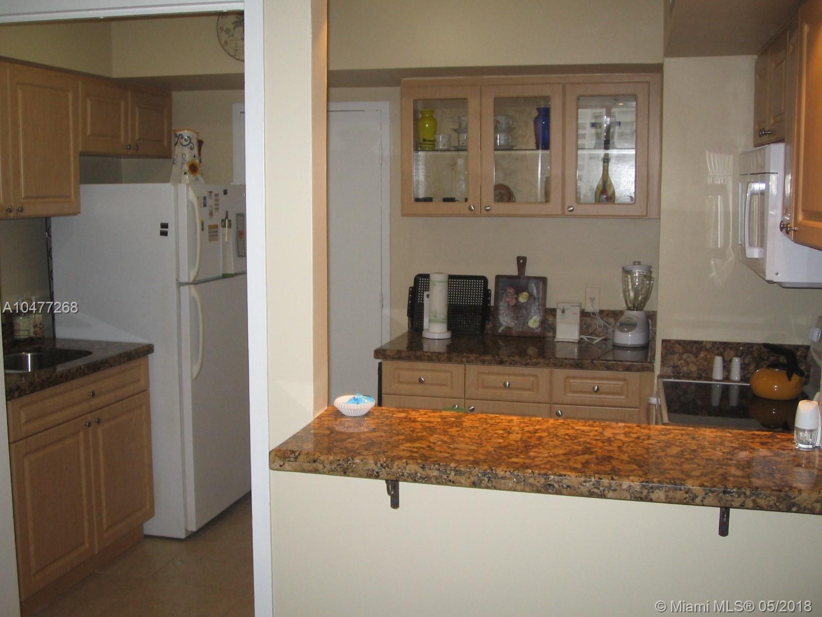 ALEXANDER TOWERS CONDO - Residential