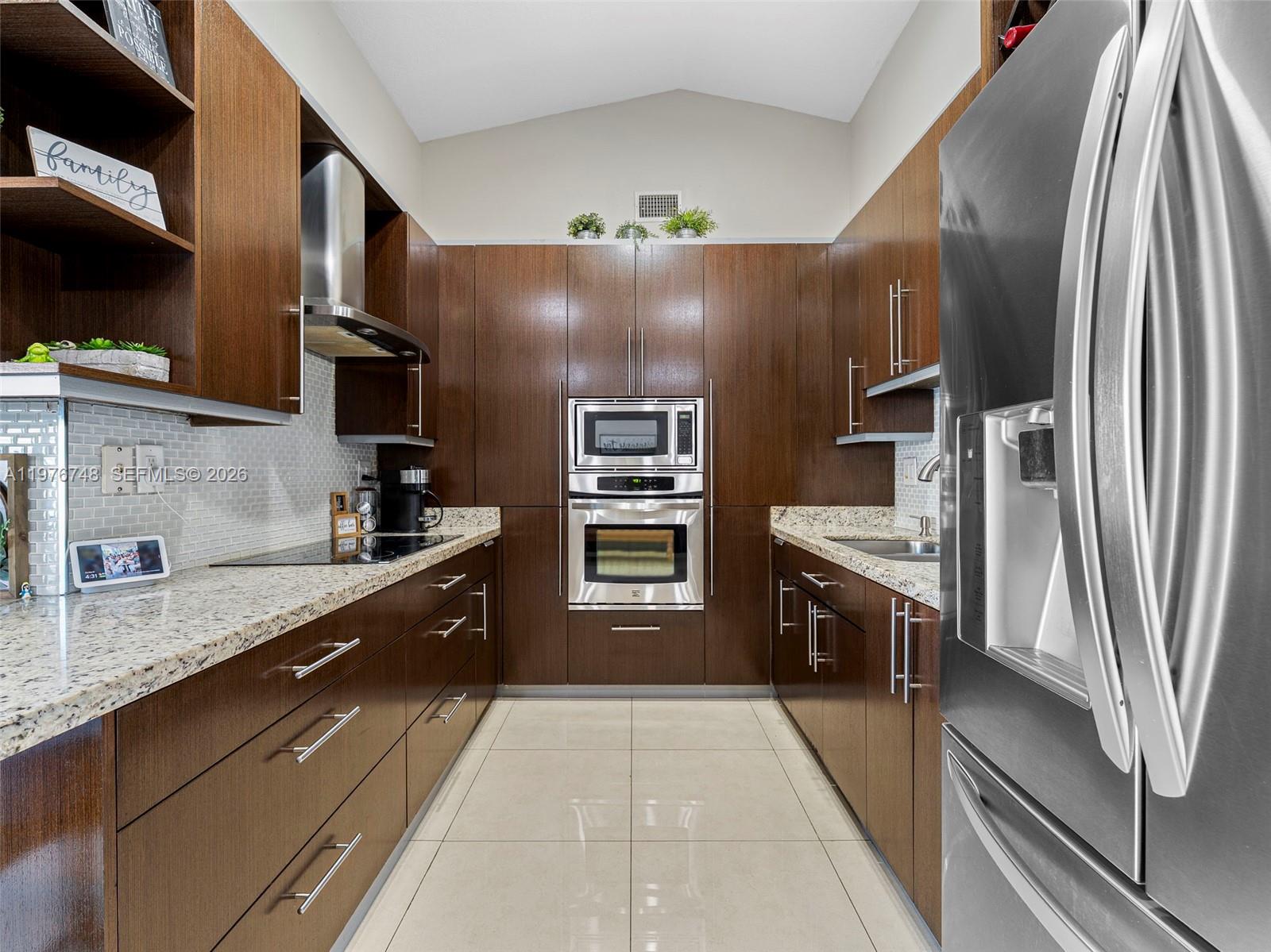 SUPERIOR HOMES ESTATES - Residential