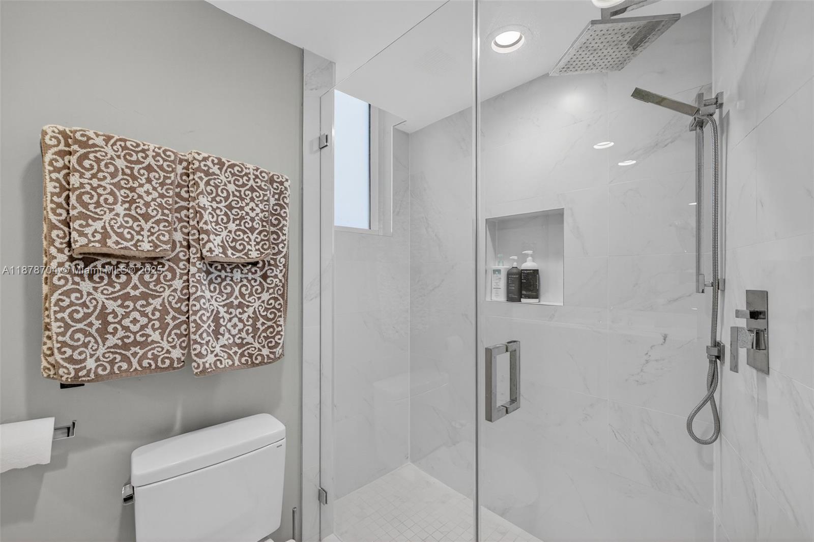 100 HIDDEN BAY CONDO - Residential