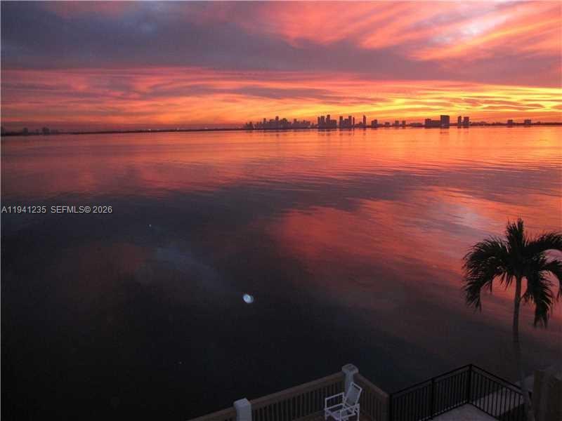 BAY VILLAGE CONDO - Residential