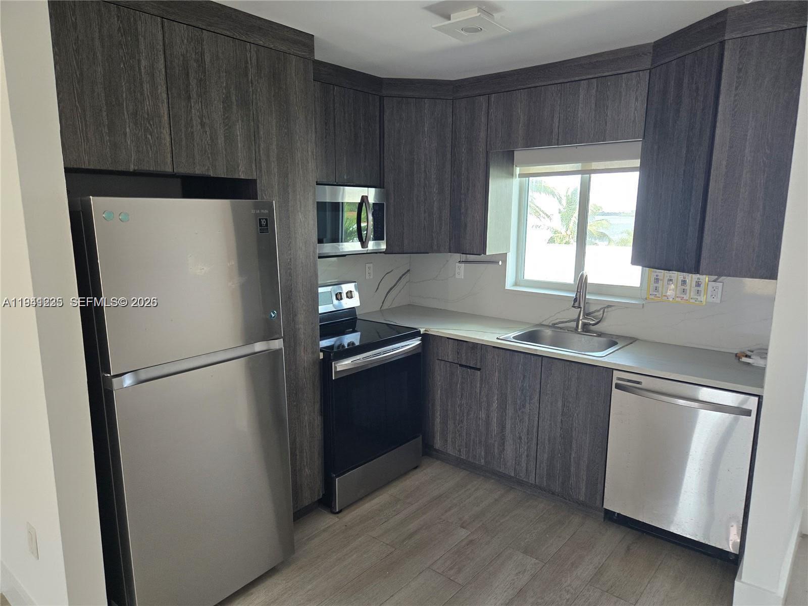 BAY VILLAGE CONDO - Residential