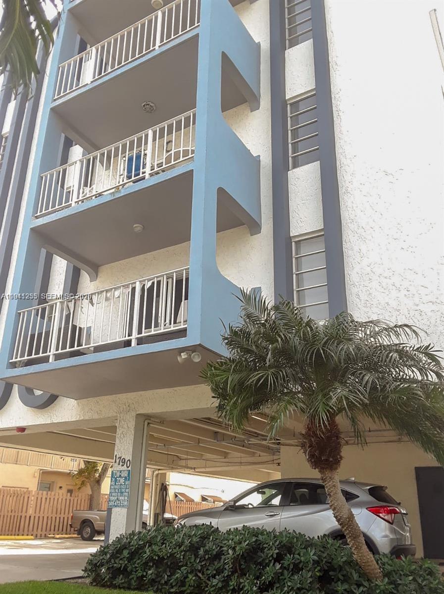 BAY VILLAGE CONDO - Residential