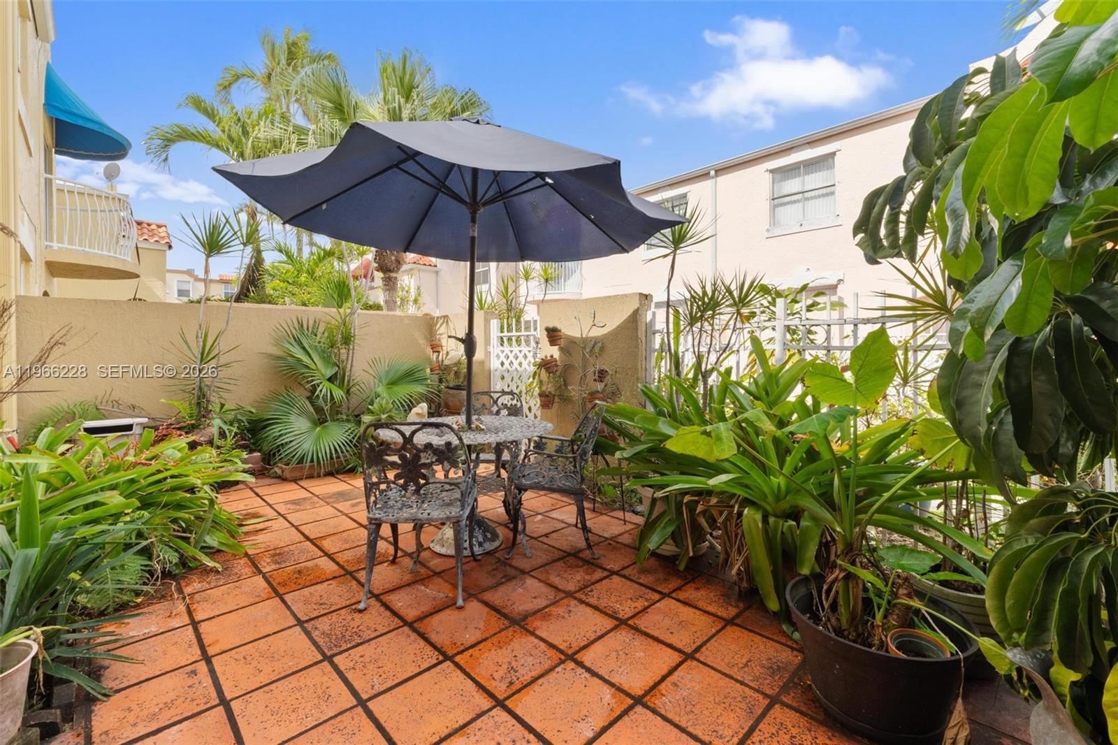 GABLES I TOWNHOMES CONDO - Residential