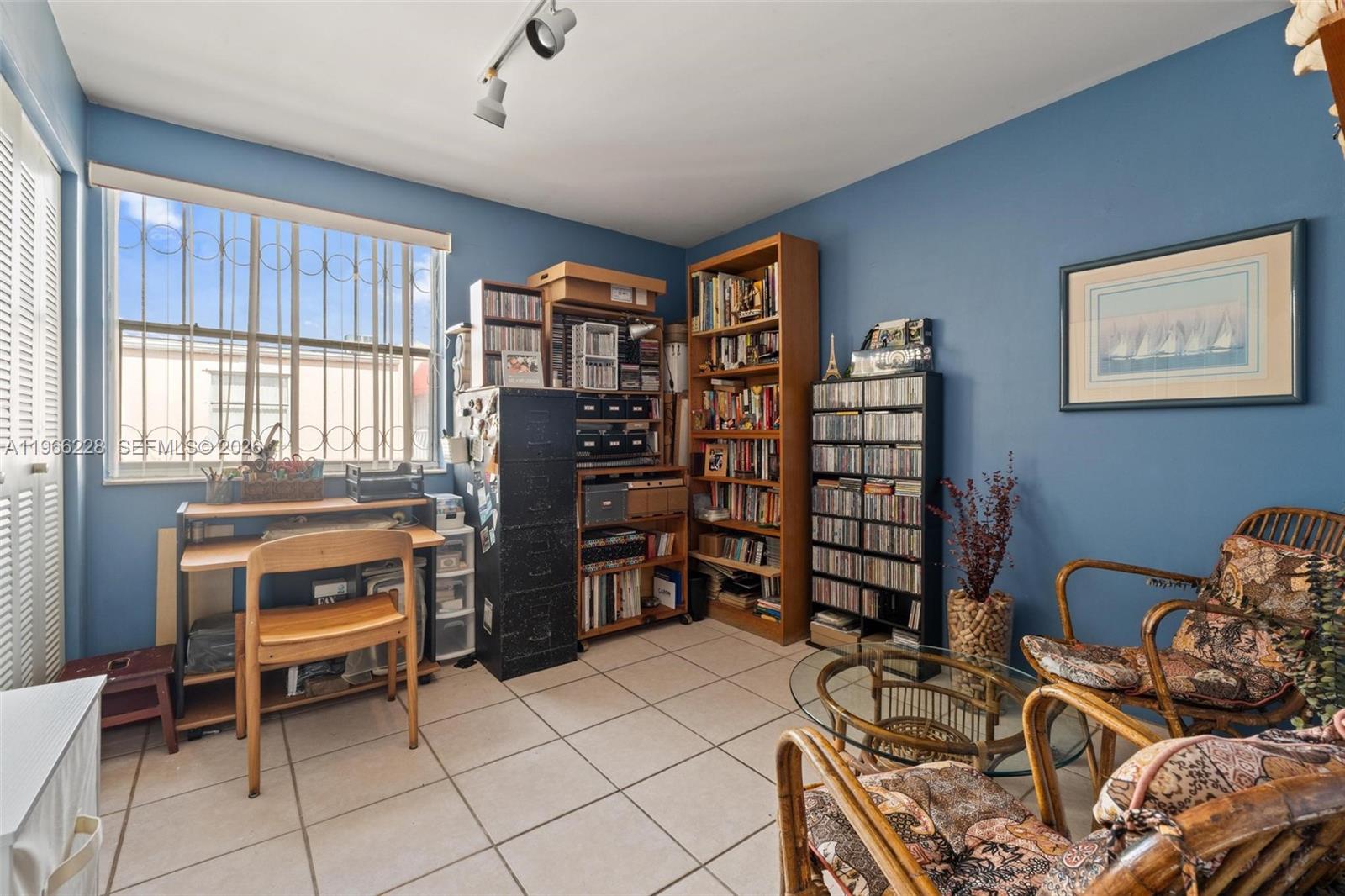 GABLES I TOWNHOMES CONDO - Residential