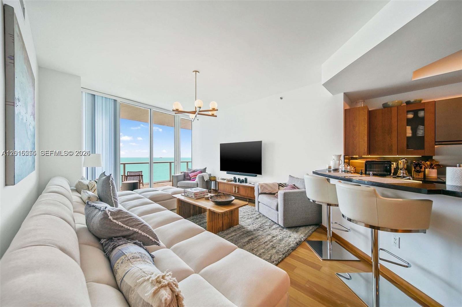 100 S Pointe Dr 1608