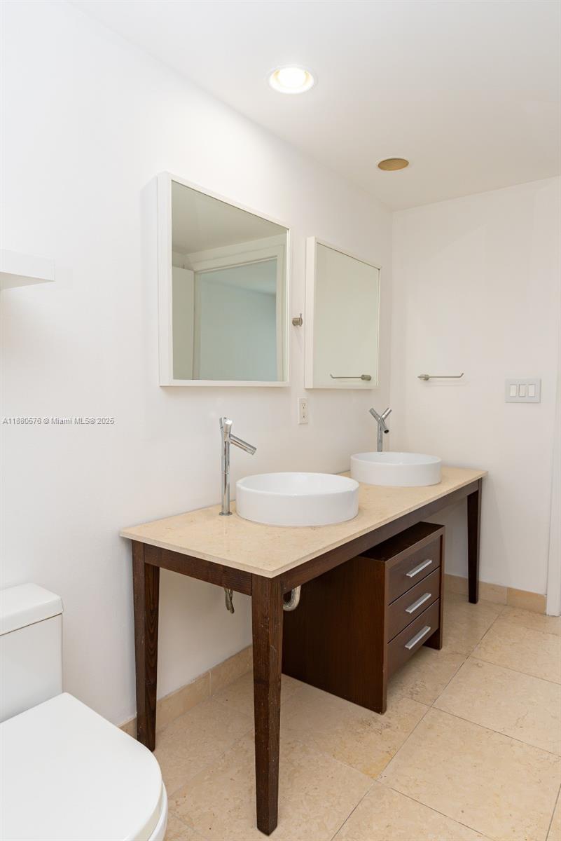 ICON BRICKELL NO TWO - Residential Lease