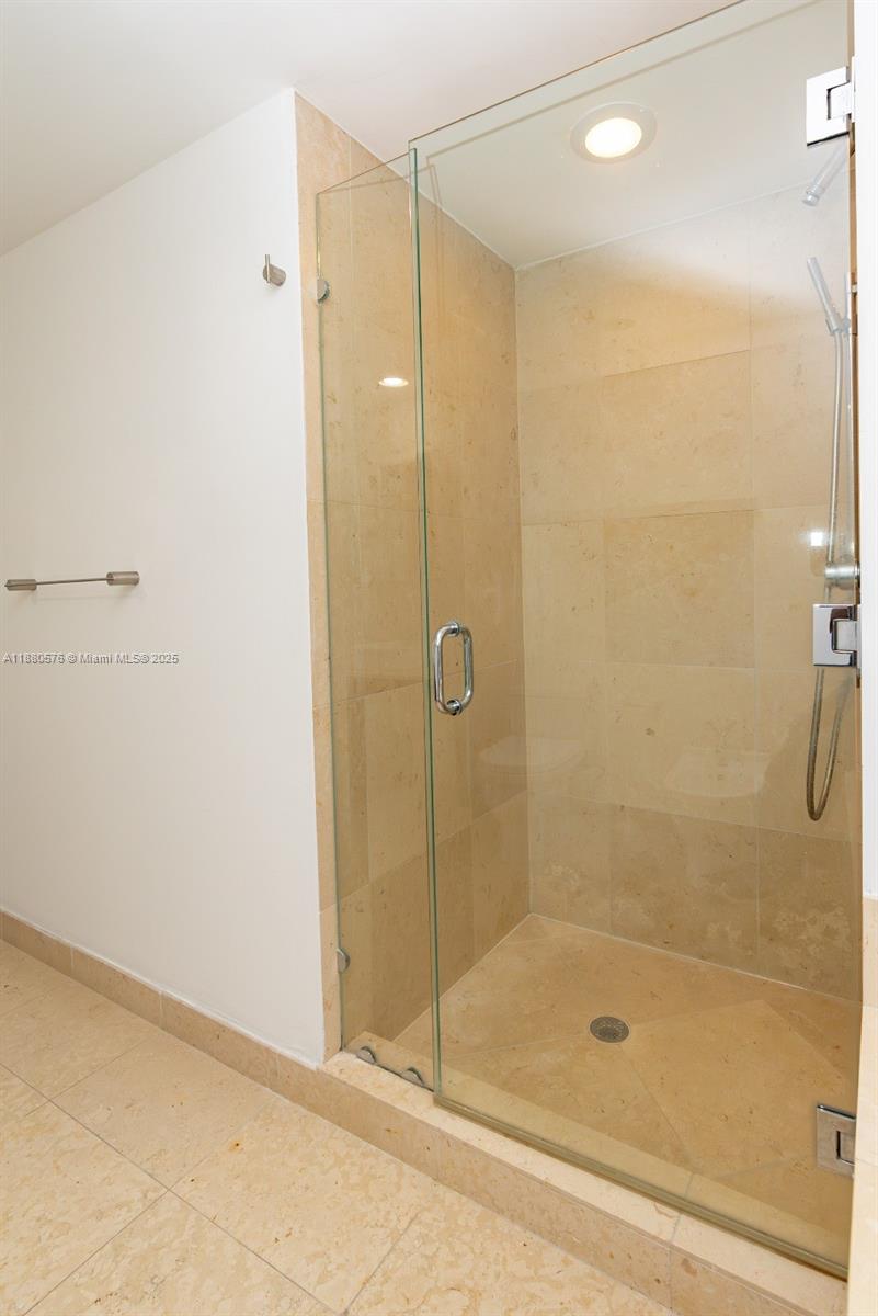 ICON BRICKELL NO TWO - Residential Lease