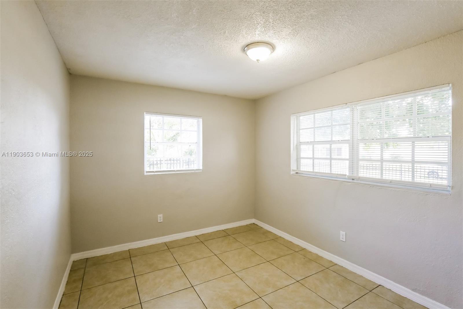 NORWOOD 5TH ADDN SEC 3 - Residential Lease