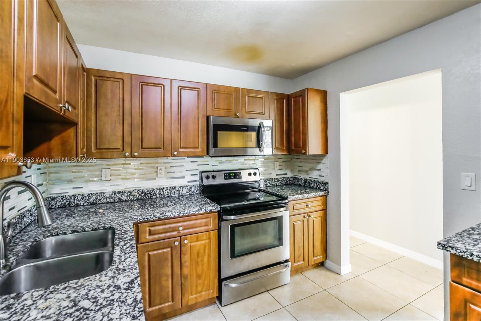 NORWOOD 5TH ADDN SEC 3 - Residential Lease