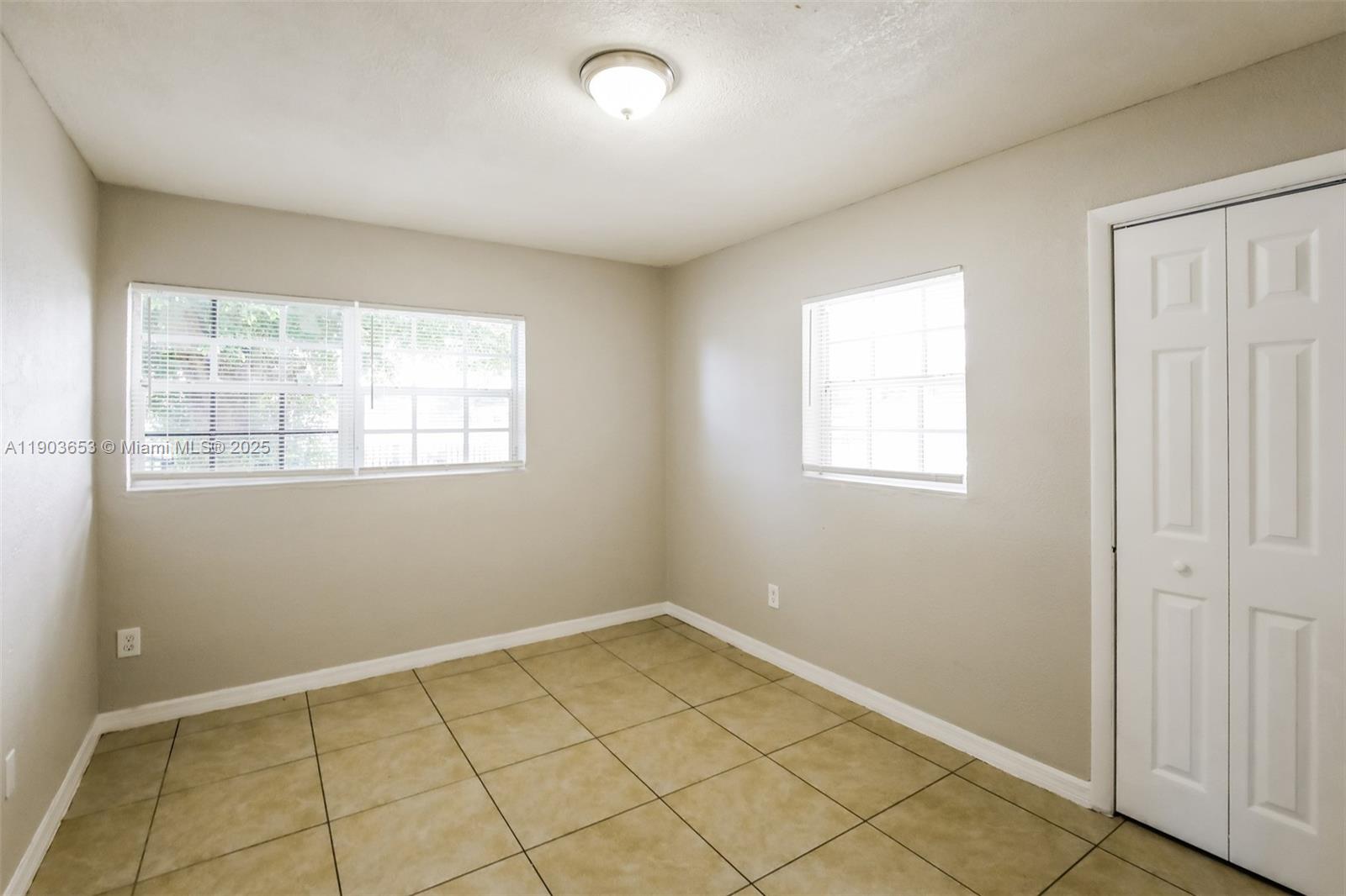 NORWOOD 5TH ADDN SEC 3 - Residential Lease