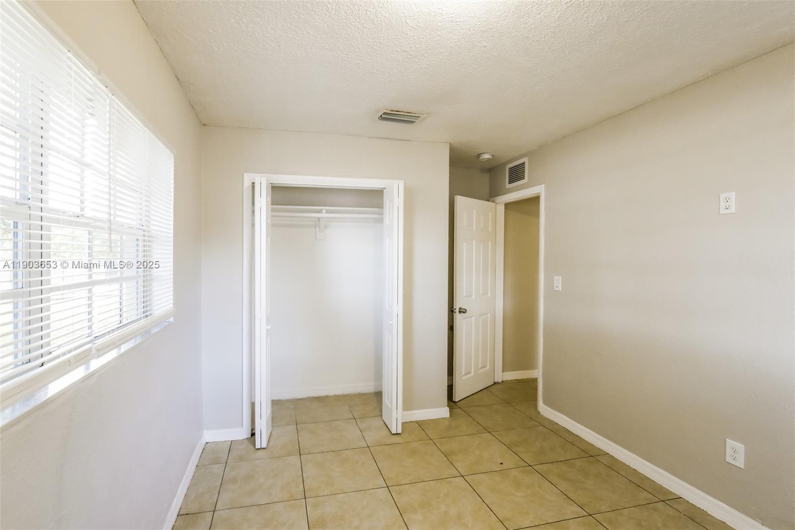 NORWOOD 5TH ADDN SEC 3 - Residential Lease