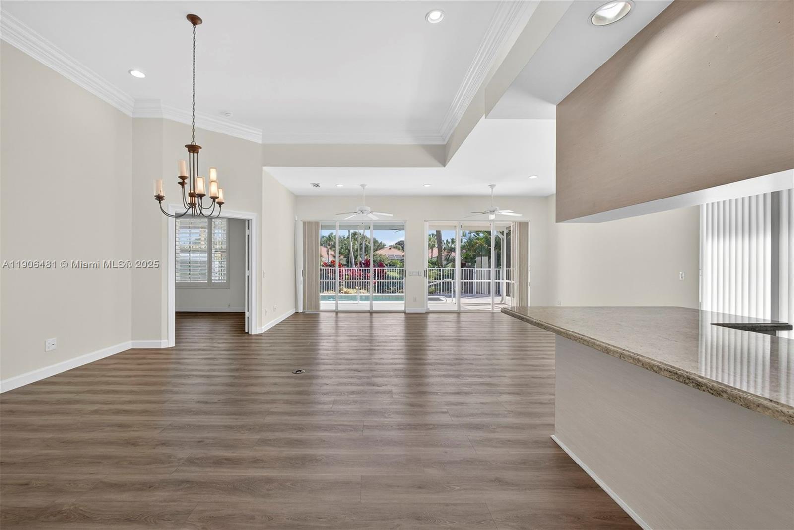 OAKS OAKS EAST 4 - Residential