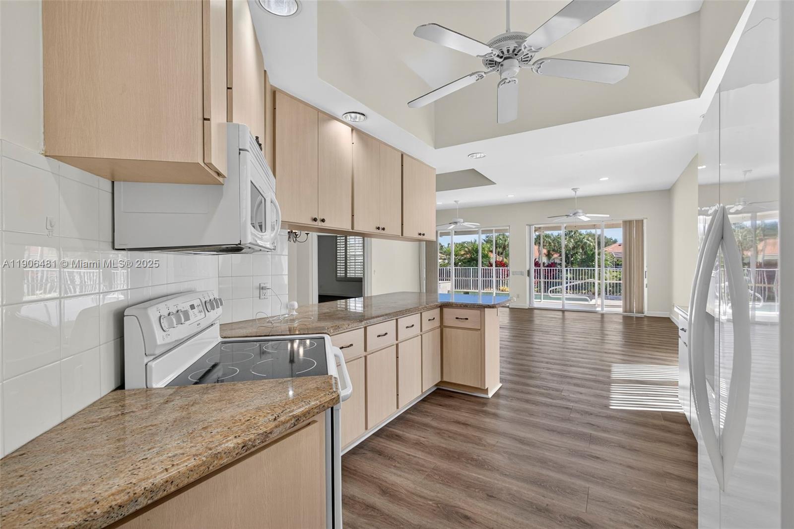 OAKS OAKS EAST 4 - Residential