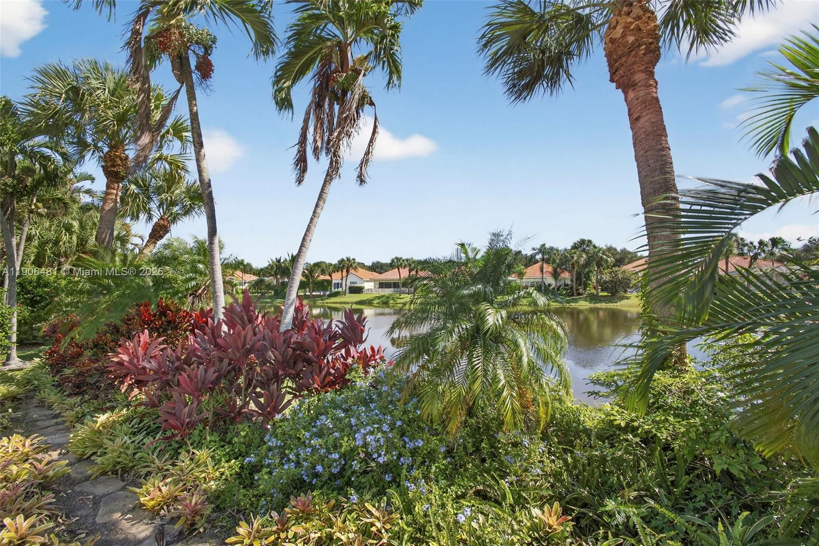 OAKS OAKS EAST 4 - Residential