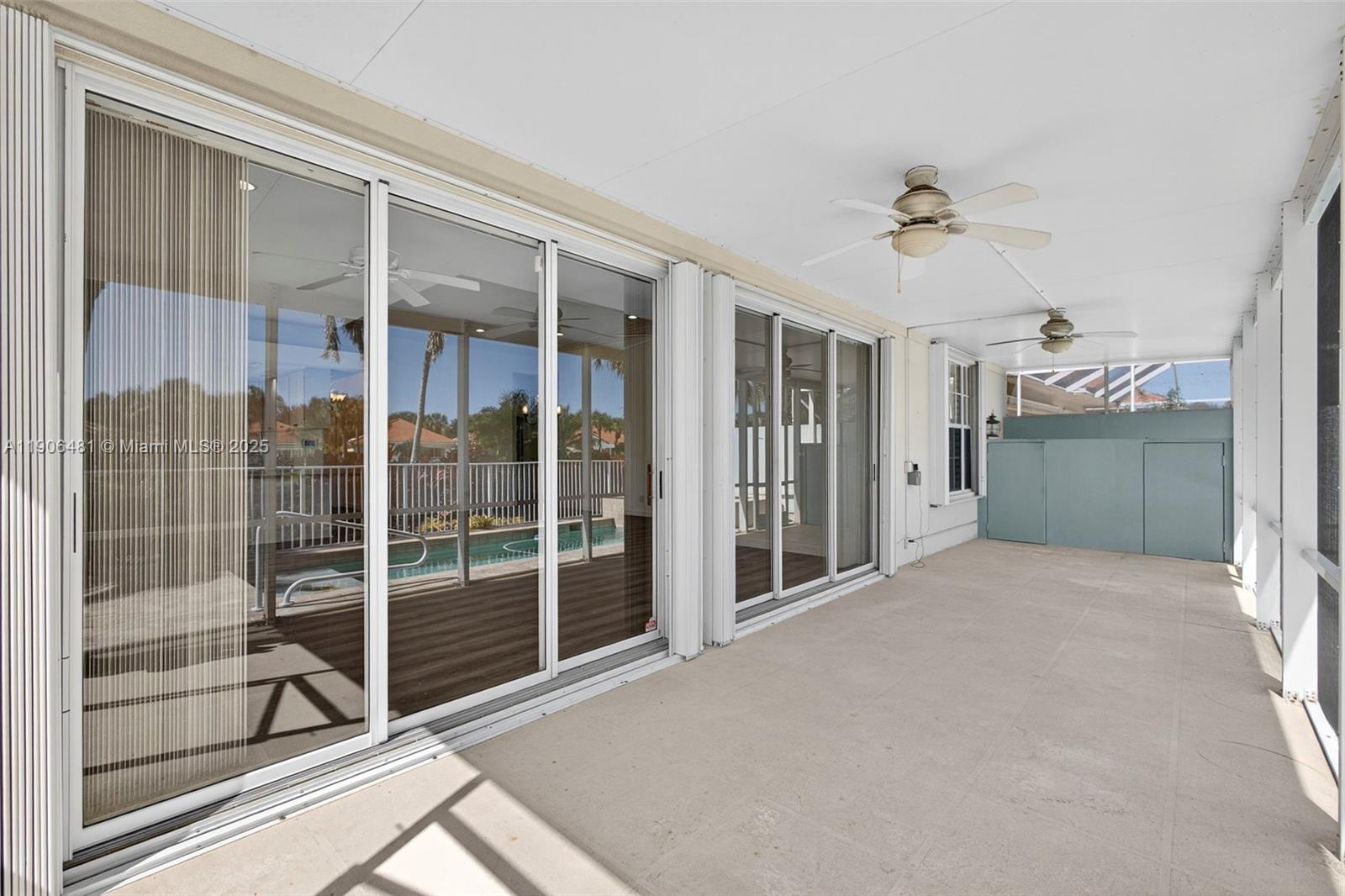 OAKS OAKS EAST 4 - Residential