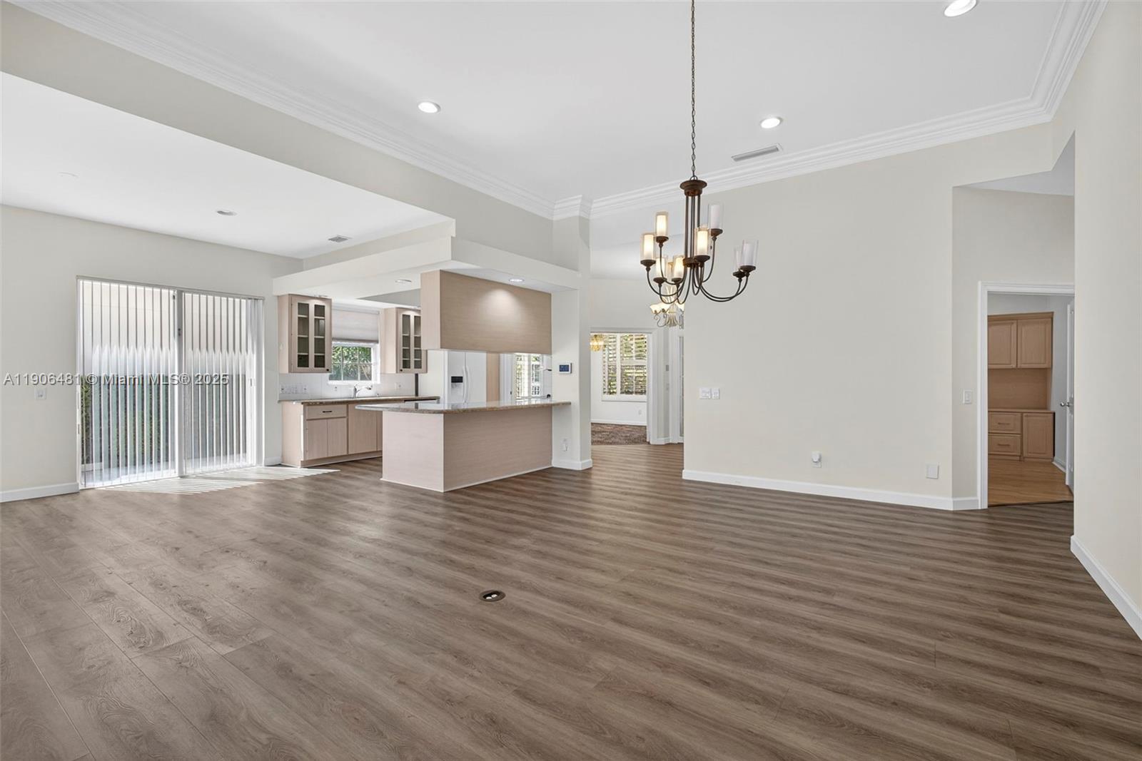 OAKS OAKS EAST 4 - Residential