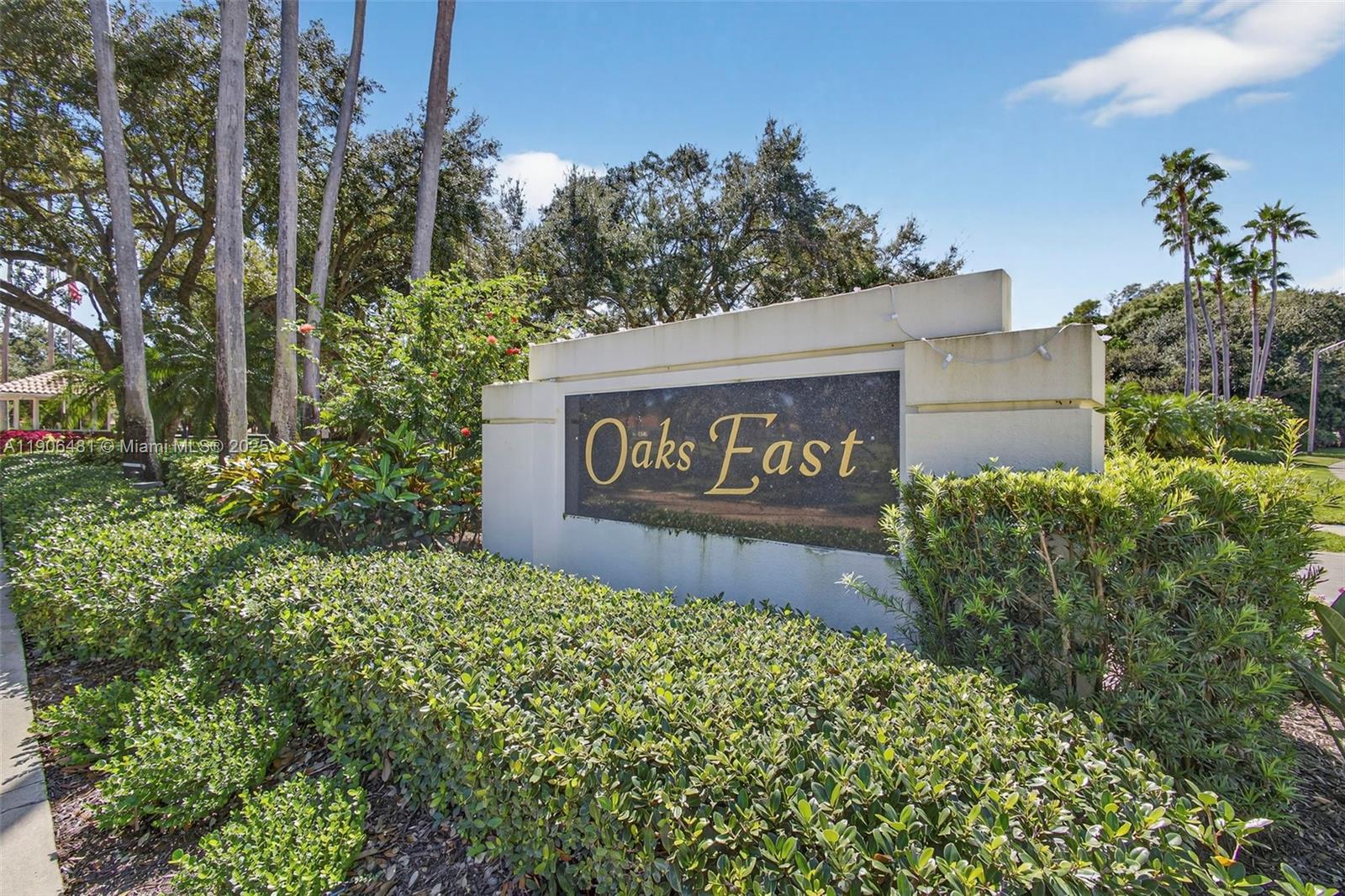 OAKS OAKS EAST 4 - Residential