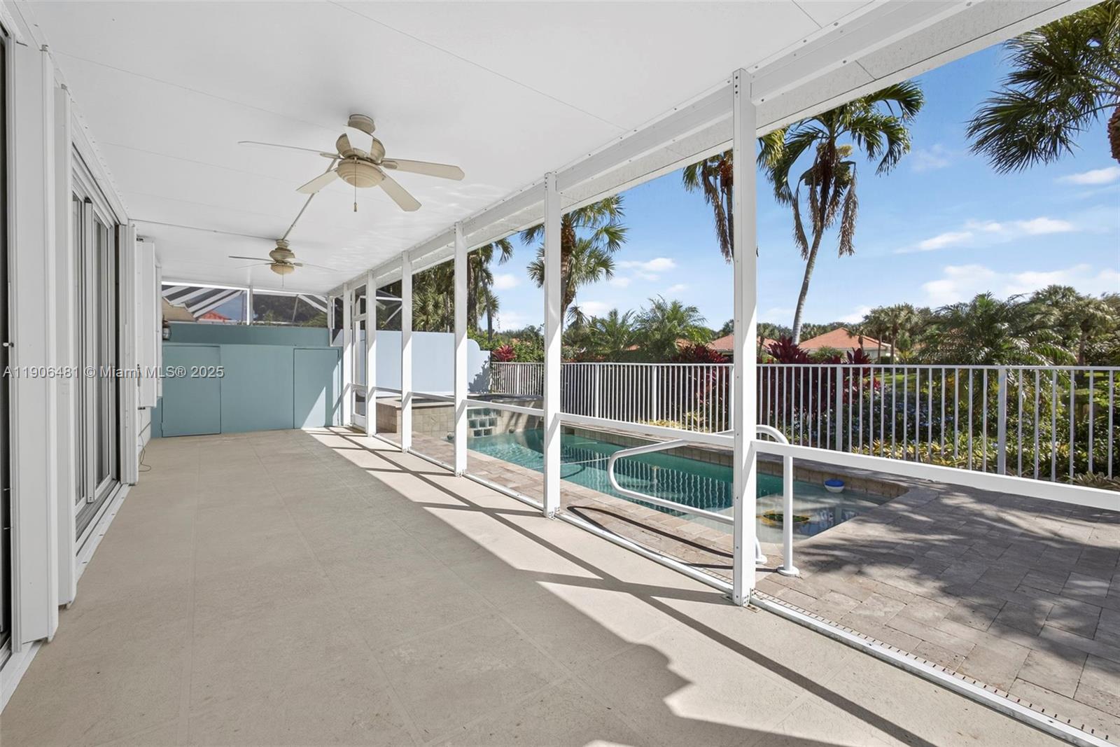 OAKS OAKS EAST 4 - Residential