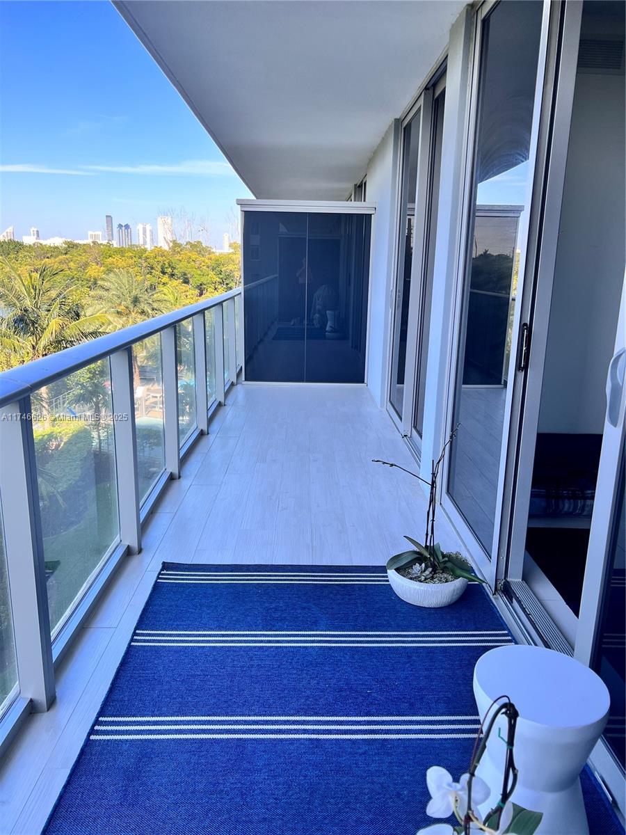 THE HARBOUR North - Residential Lease