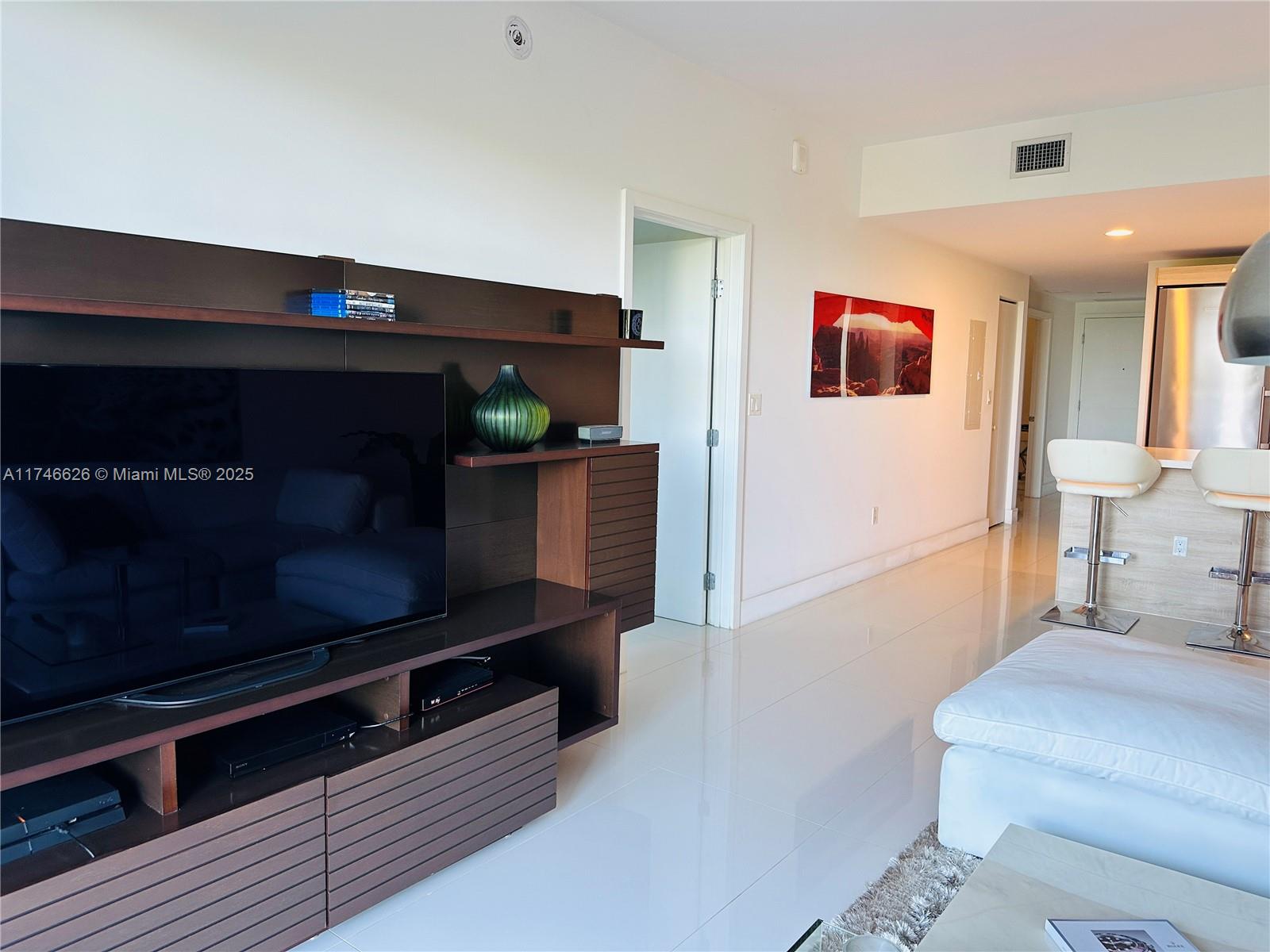 THE HARBOUR North - Residential Lease