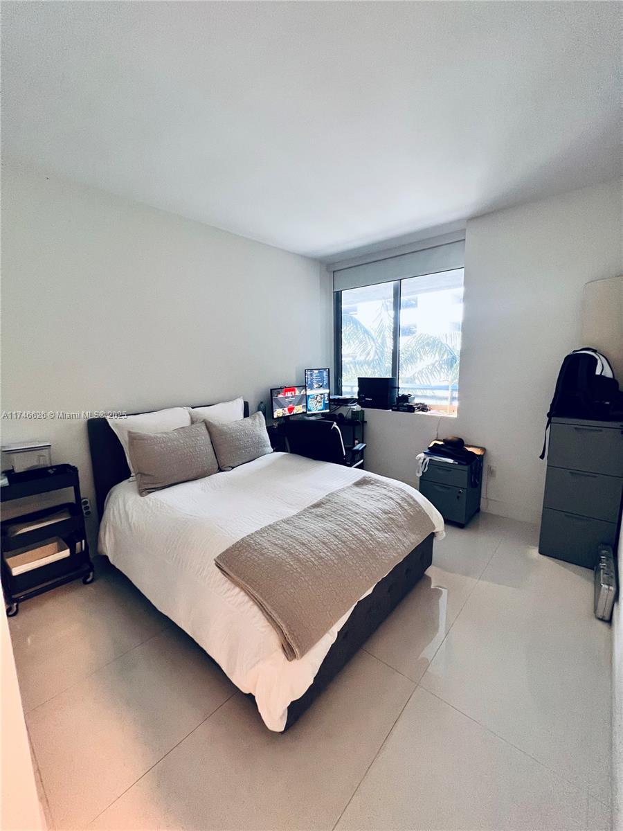 THE HARBOUR North - Residential Lease