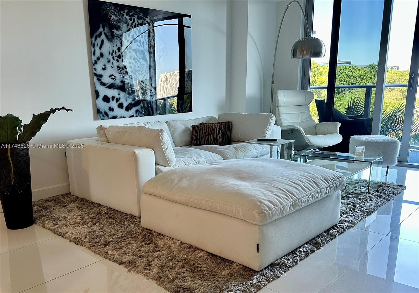 THE HARBOUR North - Residential Lease