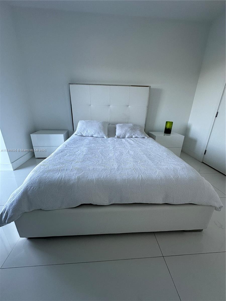 THE HARBOUR North - Residential Lease