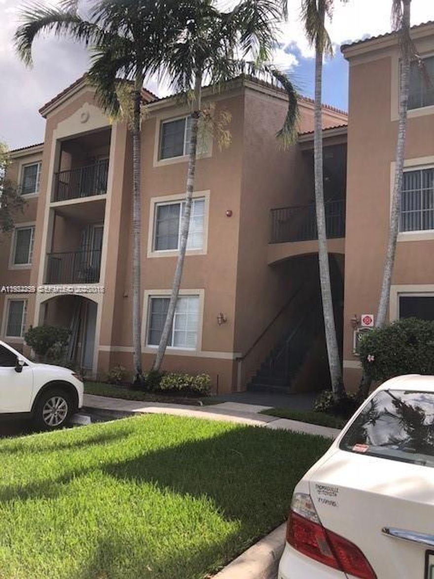 Live in one of the Best Communities in Tamarac **Saint Andrews a Luxury condominium & Gated Community** This unit offers 2 Beds, 2 Baths with an open kitchen, Balcony, Laminate Wood Floor, 2nd floor, and many community amenities: clubhouse pool, spa, gym, play area, and more