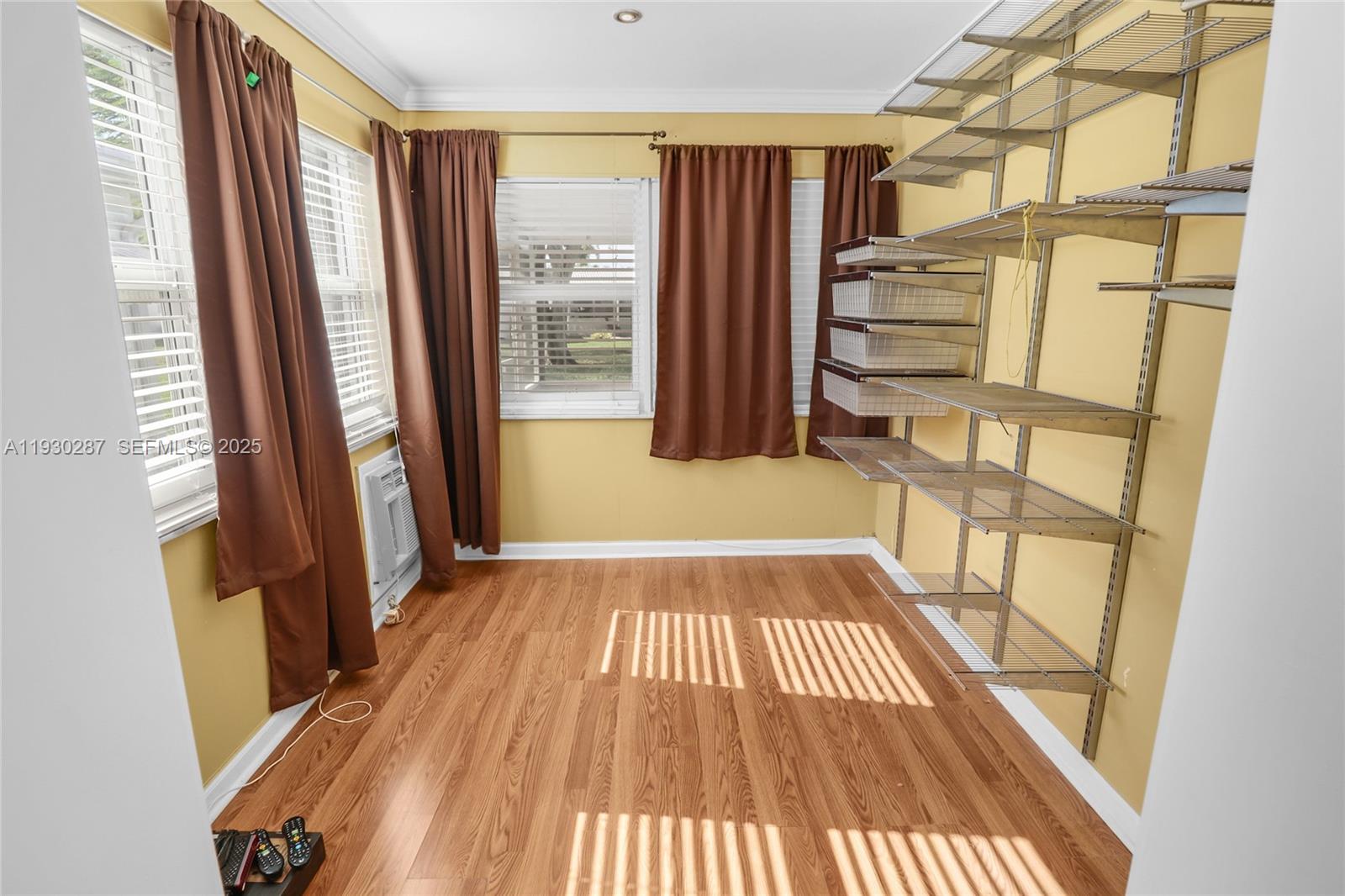 LAUDERDALE WEST 2 SEC - Residential