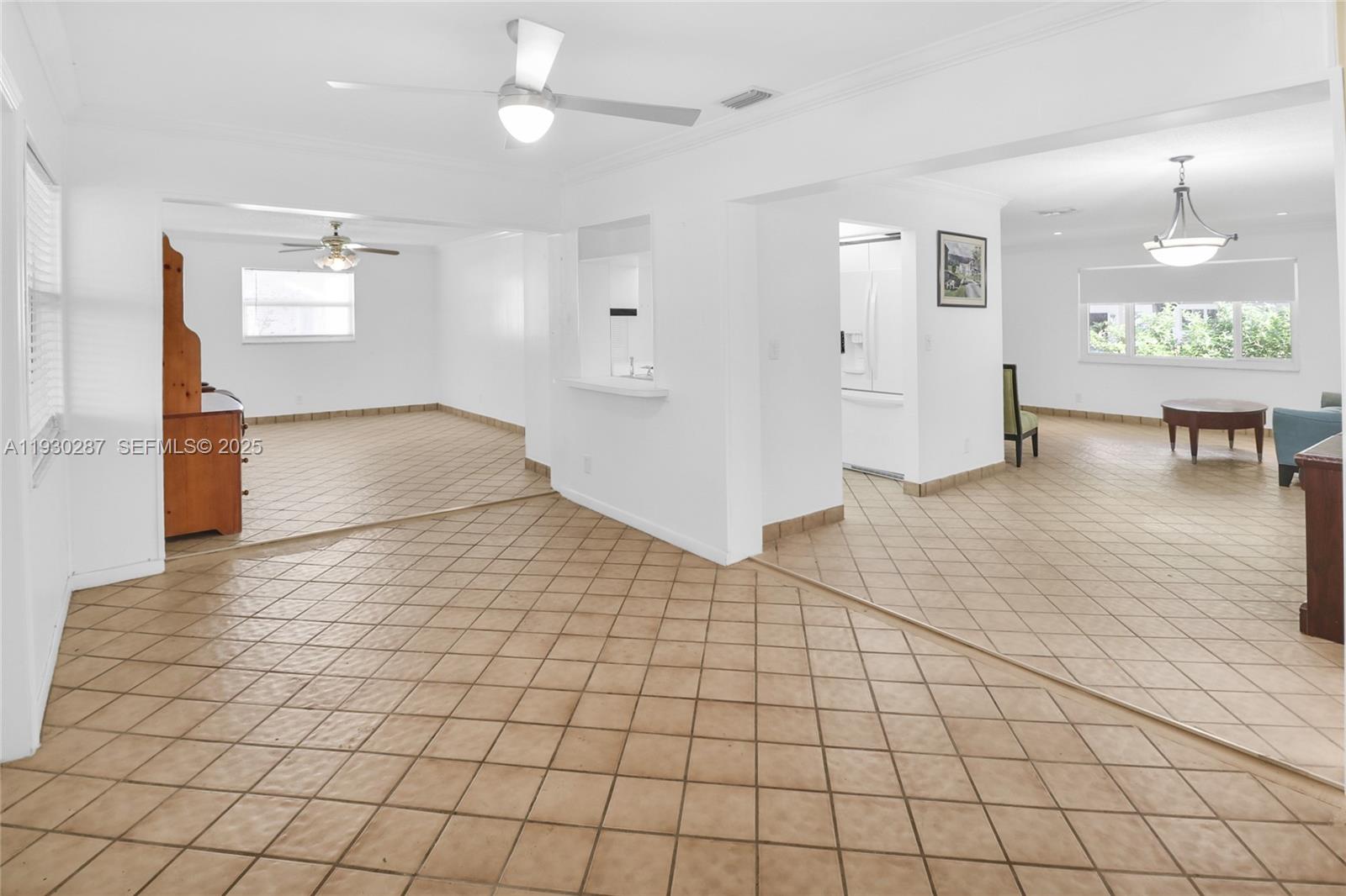 LAUDERDALE WEST 2 SEC - Residential