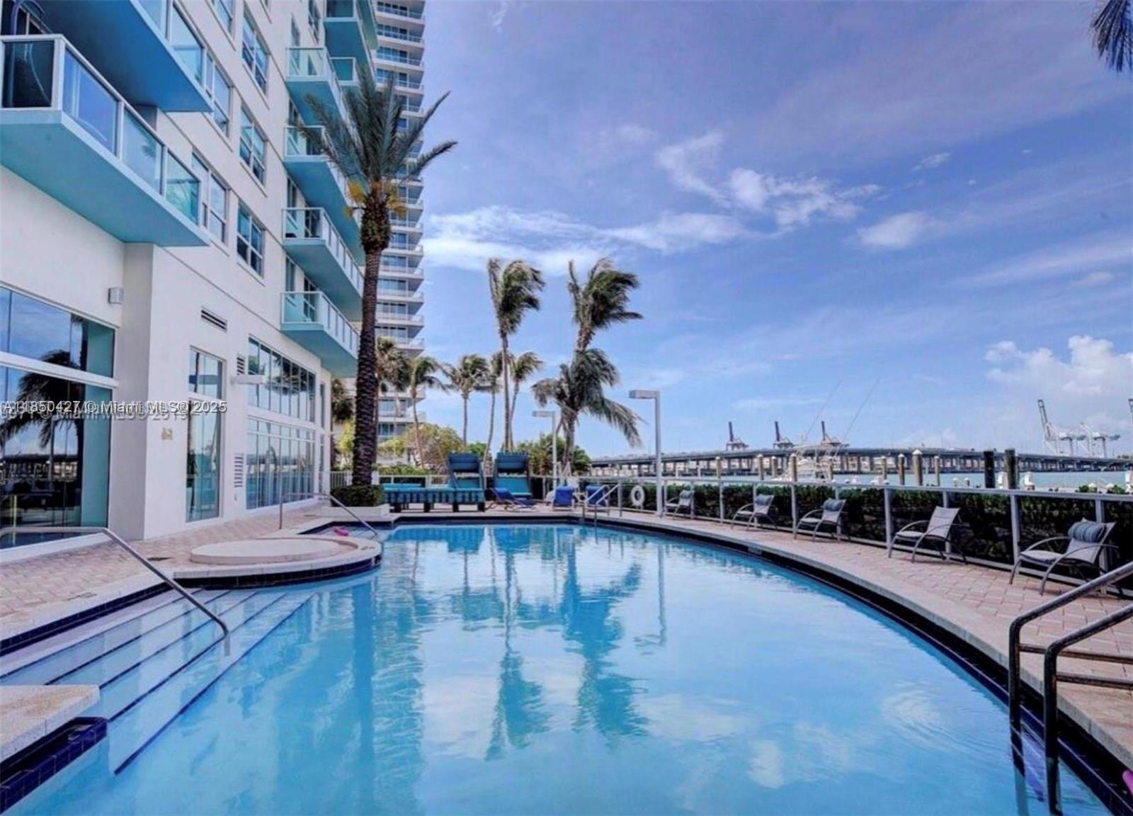 650 West Ave 1206