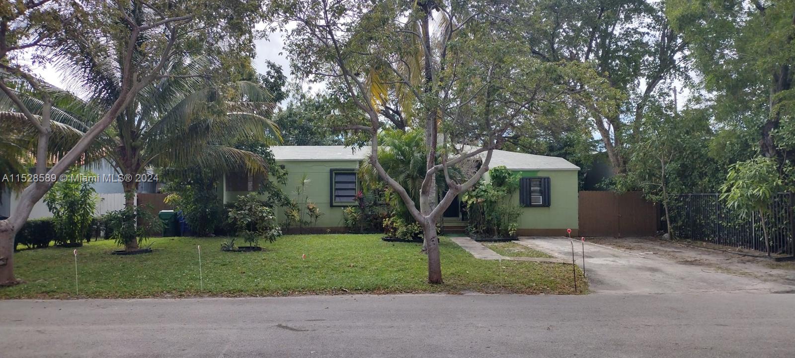 BRENTWOOD - Residential