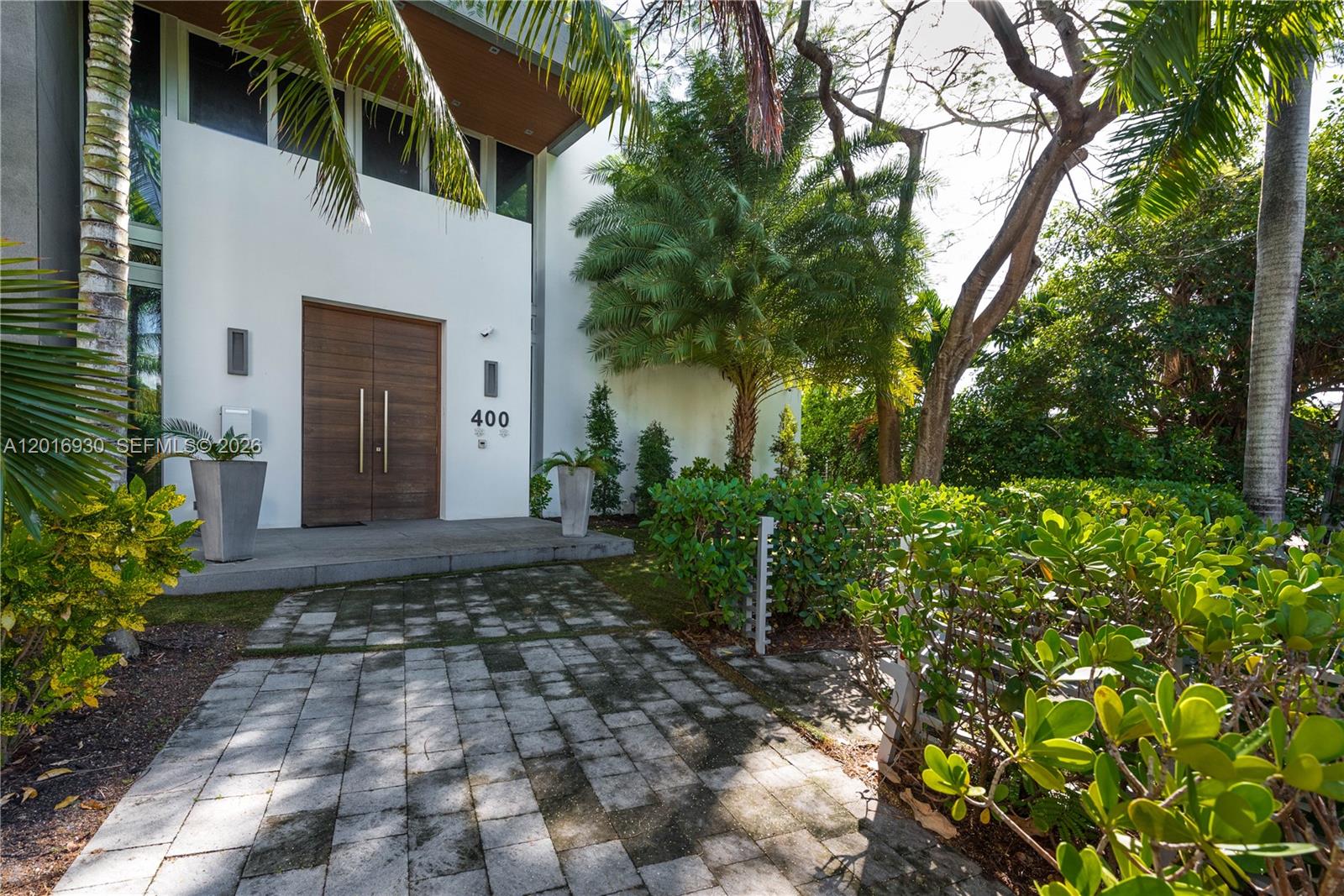 400 Tamarind Dr