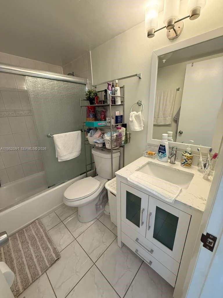 EL LAGO CONDO - Residential