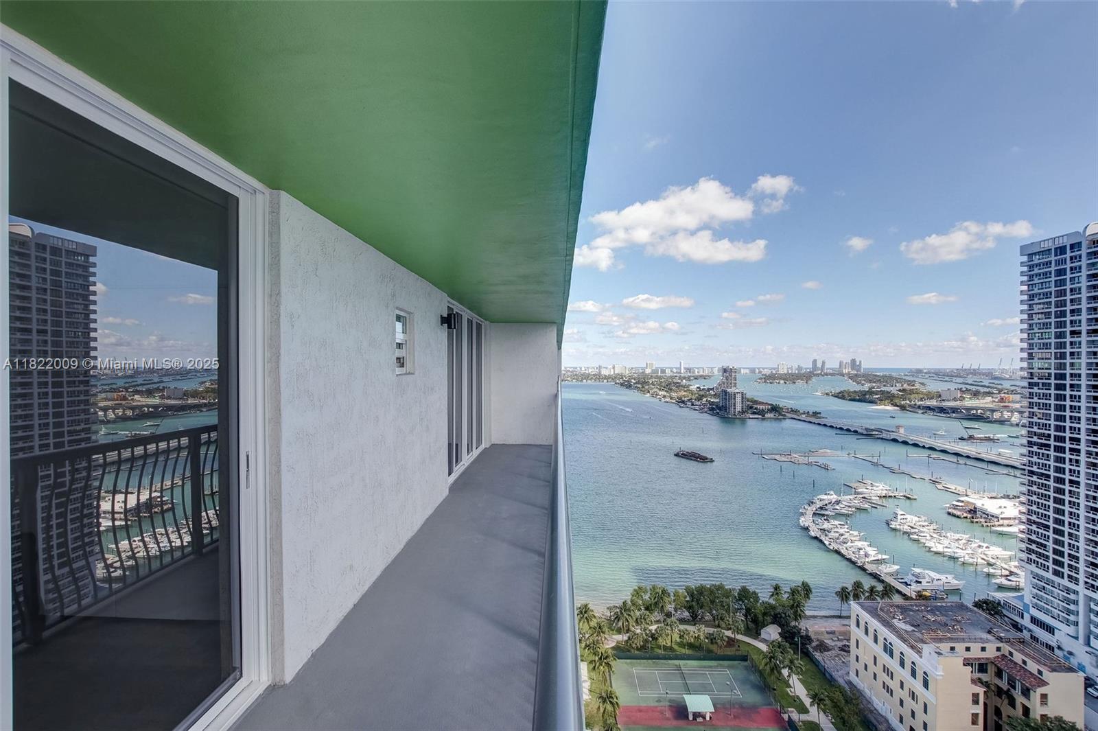 1756 N Bayshore Dr 17E, Miami, Broward County, Florida - 1 Bedrooms  
1 Bathrooms - 