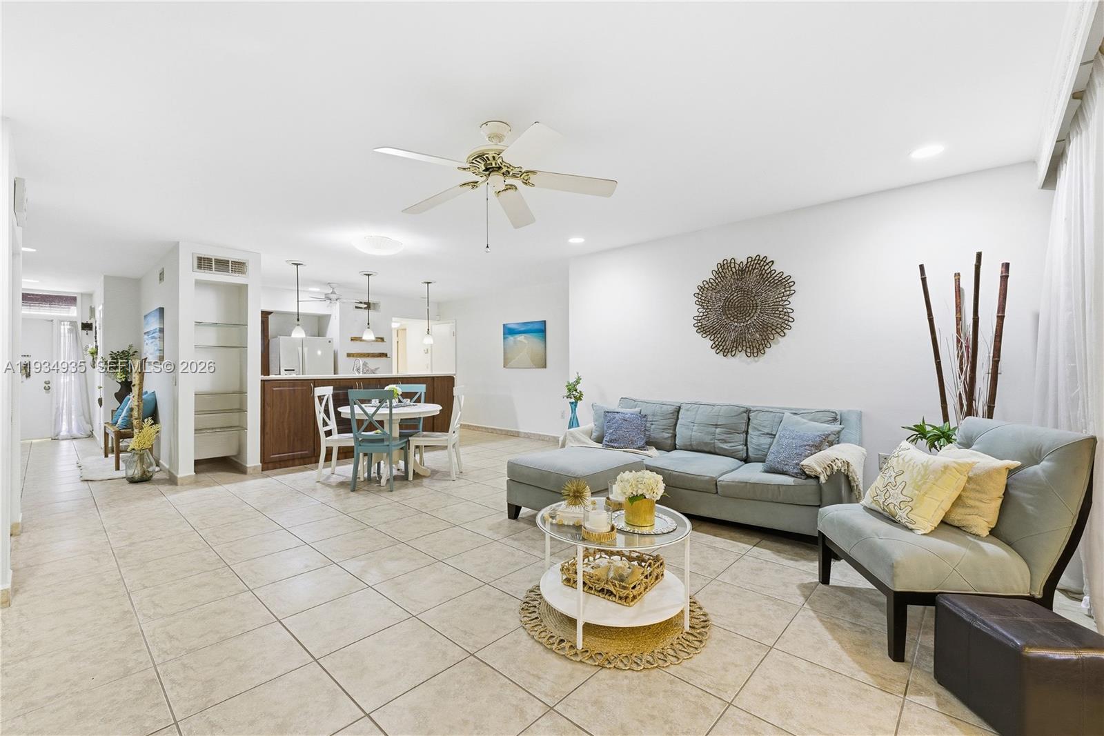 MIAMI LAKES WINDMILL GATE - Residential